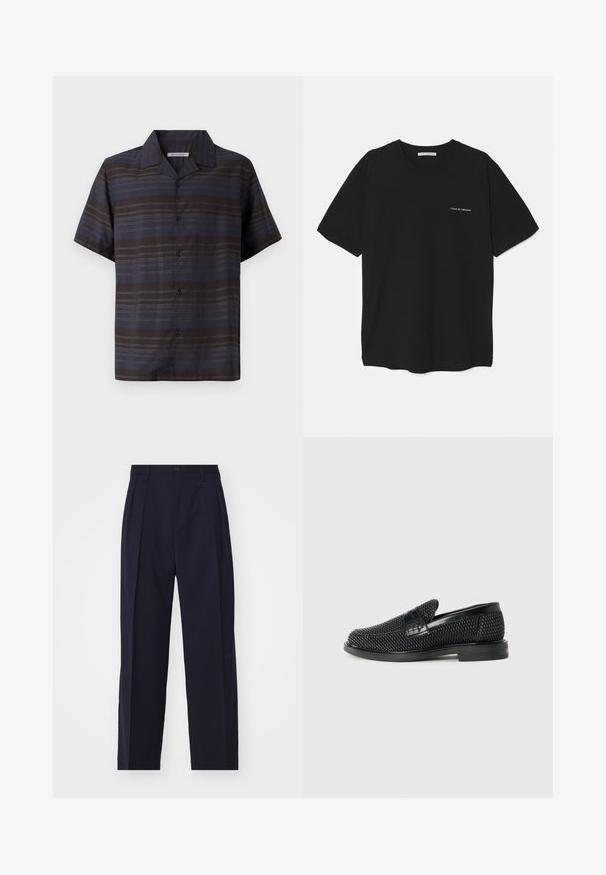 Κοντομάνικο πουκάμισο σε σκούρο μπλε και καφέ με κάθετες ρίγες, κουμπωτό μπροστινό μέρος, μυτερές γιακάς και απαλό υλικό.; Μαύρο βαμβακερό T-shirt με στρογγυλή λαιμόκοψη, κοντά μανίκια και λευκή εκτύπωση λογότυπου στην αριστερή πλευρά του στήθους. Απλός, μονόχρωμος σχεδιασμός.; Ναυτικό μπλε κομμένα παντελόνια με ίσια γραμμή, πτυχές στο μπροστινό μέρος, κλείσιμο με κουμπί και χωρίς ορατές τσέπες. Λεπτή υφή υφάσματος.; Μαύρο πλεκτό παπούτσι slip-on με λείο δερμάτινο στοιχείο στο άνω μέρος, στρογγυλή μύτη και χαμηλό καουτσούκ πάτο.