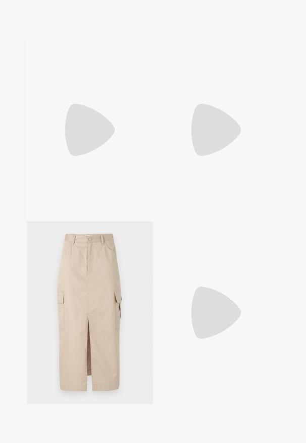 Fehér bordázott T-shirt kerek nyakkivágással és könyökig érő ujjakkal. Puha anyagból készült, sima tapintással. Címke látható a nyakkivágásnál.; Beige színű katonai szoknya pamutból, elől hasítékkal, oldalán zsebekkel és gombos derékrésszel. Az anyag sima tapintású.; Halvány rózsaszín balerina cipők sima anyagból, kerek orral, rugalmas hátsó résszel és kis fekete sarokkal.; Marimekko KARLA - Keresztpántos táska - light grey