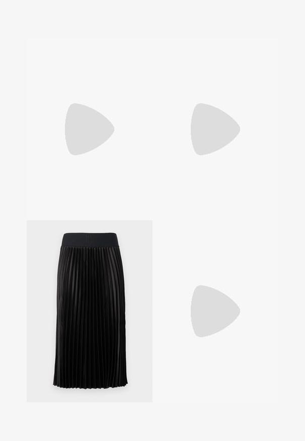 Samsøe Samsøe SADOVER - Maglietta a manica lunga - raisin skyway; Gonna nera plissé con una texture liscia, caratterizzata da un ampio elastico nero con la scritta "HUGO" in rilievo. Design a lunghezza ginocchio.; Mule nere con tacco alto e punta affilata, realizzate in pelle liscia. Presentano una larga cinghia alla caviglia con una fibbia quadrata argentata e borchie.; Samsøe Samsøe JENNIE TOTE BAG  - Shopping bag - dark brown