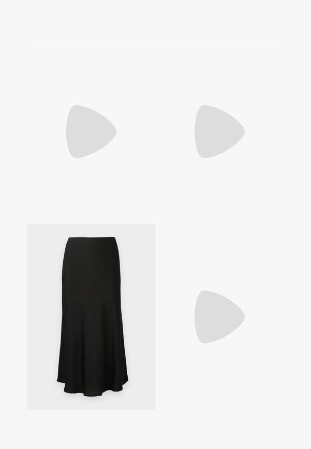 Zwarte satijnen camisole met een diepe V-halslijn, dunne bandjes en een gladde, glanzende textuur. Eenvoudig, klassiek ontwerp zonder versieringen.; Zwarte, vloeiende midi-rok van zachte stof. Heeft een soepele tailleband en een licht uitlopende zoom met een elegante silhoutte.; Zwarte leren muiltjes met een puntige neus en een lage, blokhak. Glad oppervlak met een gestroomlijnd ontwerp. Open achterkant met minimale details.; Zwarte leren clutch met een rechthoekige vorm, gladde textuur, dunne schouderband en minimalistisch ontwerp.