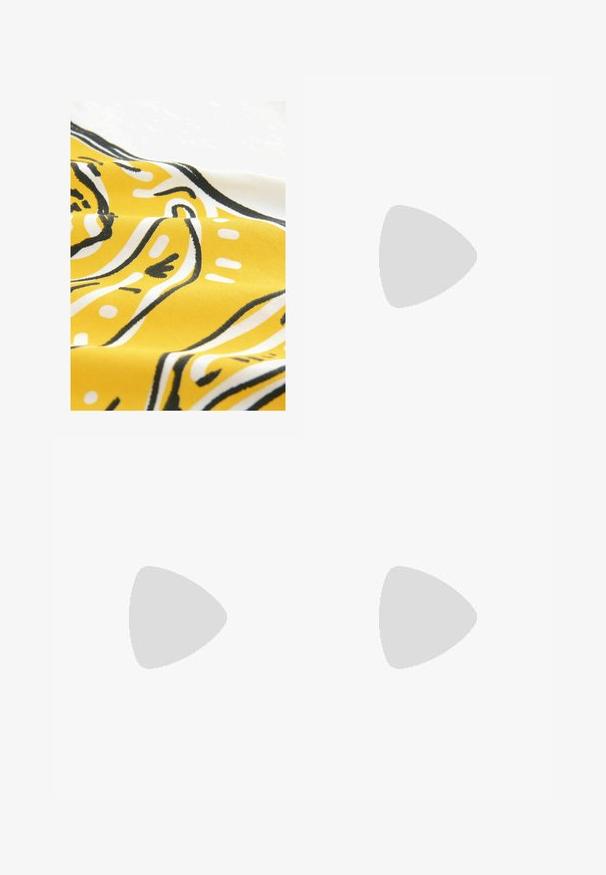 Gelbe Stoff mit abstrakten Mustern in Schwarz und Weiß. Das Material hat eine glatte Textur und zeigt geschwungene Linien und Punkte in einem verspielten Design.; Gelber, ausgestellter Rock aus strukturiertem Stoff, mit einem schichtigen Design und einem leicht unregelmäßigen Saum. Leicht und luftig im Aussehen.; Beige Sandale mit Blockabsatz und quadrater Zehenform, minimalistischen Riemen und einem Knöchelverschluss. Glattes, mattes Material auf einer grauen Oberfläche.; Beige Leder Tragetasche mit zwei kurzen Griffen, abnehmbarem Schultergurt und einem dekorativen goldenen Akzent auf der Vorderseite.; Goldfarbene rechteckige Uhr mit einem Ziffernblatt aus Perlmutt, römischen Ziffern als Stundenmarkierungen, Datumsanzeige und einem Gliederarmband-Design.