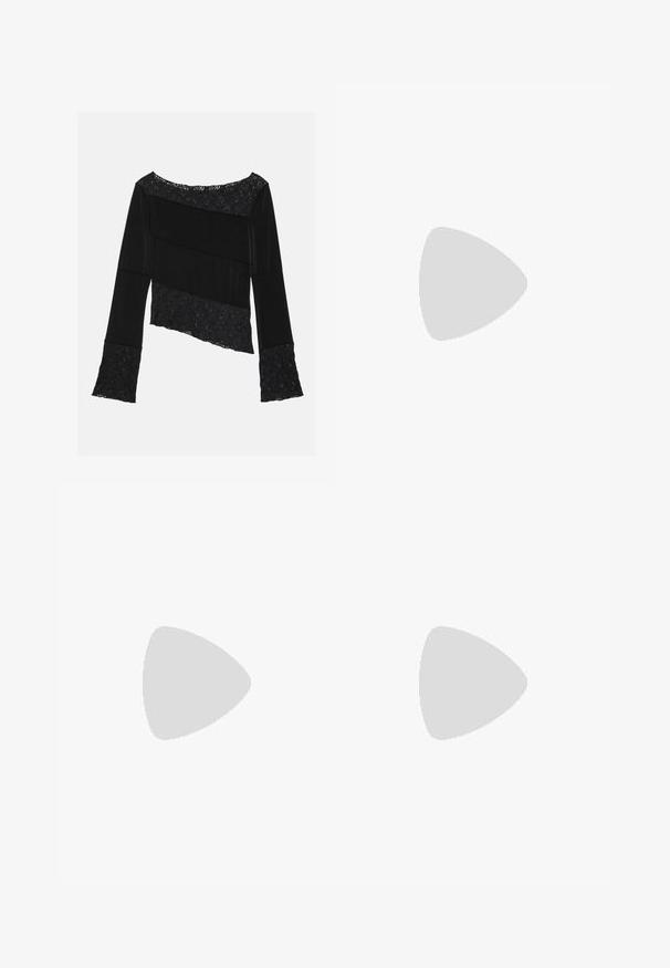 Top nero a maniche lunghe con una combinazione di tessuto liscio e dettagli in pizzo testurizzato, con un taglio asimmetrico e maniche svasate.; Gonna maxi in stampa leopardata con volants sovrapposti, caratterizzata da una vita elastica e uno spacco laterale per un maggiore movimento. Il tessuto testurizzato completa il design.; Scarpa nera a punta con un design a pannello di rete, dotata di un tacco basso e lacci frontali. Realizzata in una combinazione di pelle e materiale a rete.; Borsa a tracolla in ecopelle nera con texture a coccodrillo, apertura cinchata e tracolla arricciata. Si presenta con un design morbido e compatto.