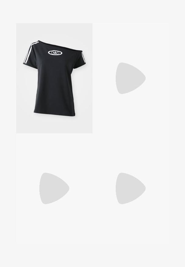 Sort off-shoulder T-shirt med korte ærmer, med hvidt Adidas-logo og tre hvide striber langs skuldrene. Glat stoftekstur.; Hvid blonde bodysuit med lange ærmer, prydet med et vævet mønster og en lav rygdesign, der taperer til en høj skåret benåbning.; Sort badedragt med høj talje-design, prydet med et neongrønt logo og nummer "13", samt en matchende snor til justering.; Even&Odd Wide Fit WIDE - Plateaustøvler - black