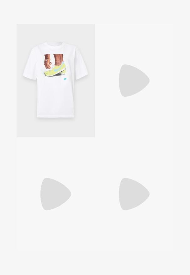 Balta medvilninė marškinėlis su grafika, vaizduojančia kojas geltonose Nike sportinėse batuose su mėlynomis detalėmis, derinama su apyranke ant kairiojo riešo.; Rožiniai sportiniai šortai su elastinga juosmena ir šoninėmis siūlėmis, ant kurių apatinės kairės pusės yra nedidelis logotipas.; Nike Sportswear FIELD GENERAL - Sportbačiai - off-white/black; Ruda odinė kryžminė rankinė, turinti kreivą formą, auksinius metalinius elementus ir sagtį. Yra nuimama petneša.