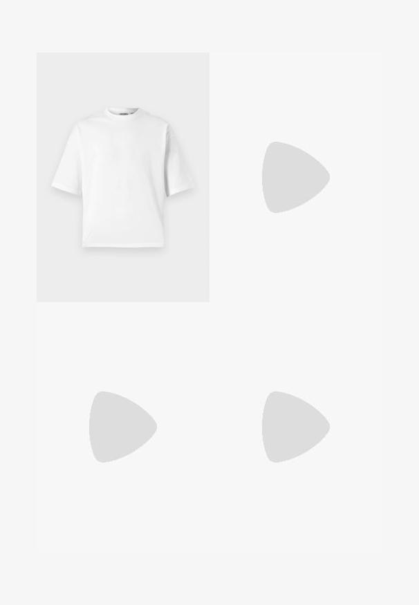Camiseta blanca de manga corta hecha de algodón. Presenta un cuello redondo clásico y un corte relajado con una textura suave. Sin patrones ni acentos.; Thinking Mu HENRY - Pantalones deportivos - pale yellow; Zapatilla gris con materiales de malla y gamuza, que presenta un logo blanco, un cuello acolchado y una suela de goma texturizada. Detalles en un gris más oscuro.; Reloj Timex con un dial blanco, números árabes negros y caja en tono dorado. Cuenta con una correa de cuero marrón con estampado de cocodrilo y ventana de fecha.