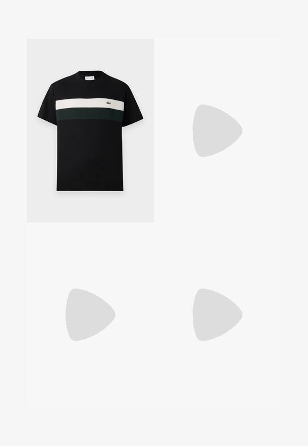 T-shirt nera in cotone con colletto rotondo, caratterizzata da una striscia orizzontale color crema e verde scuro sul petto, e un piccolo logo.; Antony Morato JOE REGULAR  - Jeans a sigaretta - nero; Sneaker Lacoste grigie scure in materiale mesh e sintetico, con suola testurizzata e dettagli marroni sul colletto e sul branding.; Marsupio in stampa tie-dye blu scuro con una parte superiore con zip, materiale testurizzato e un logo ben visibile sul davanti.