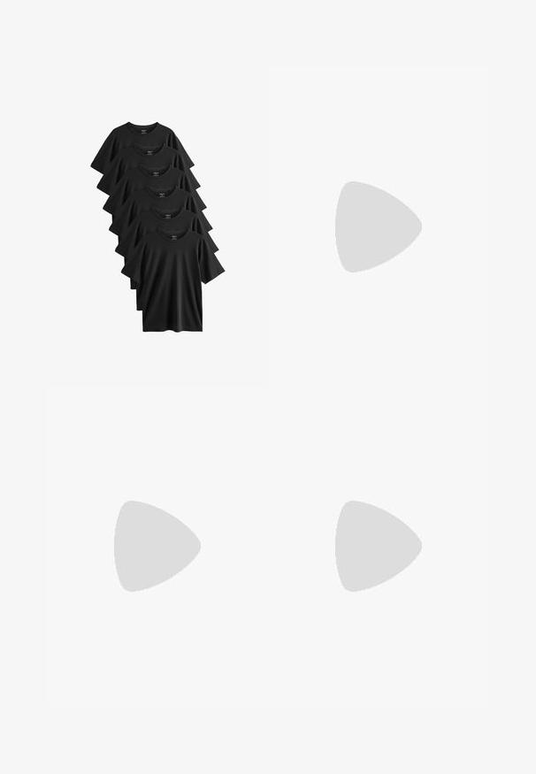 Set di sei t-shirt nere a maniche corte in cotone, con scollo a girocollo e fondo dritto, caratterizzate da una texture liscia.; Shorts neri con texture, dotati di cintura elastica, lacci regolabili e vestibilità rilassata. Motivo a coste per un dettaglio extra.; Sneaker in pelle bianca con motivo stampato, suola intermedia bianca testurizzata e accentuazione nera sul tallone. Presenta punta arrotondata e lacci piatti.; Occhiali da sole neri con forma rettangolare, lenti scure, dettagli in argento alle tempie e finitura opaca sulla montatura.