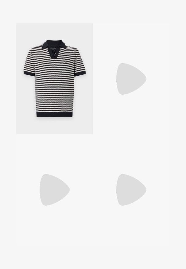 Navy and cream striped polo shirt with short sleeves, featuring a V-neck, ribbed collar, and logo detail on the chest. Textured knit material.; Mustat mokkanahkainen lederhosen-haalari, jossa on brodeerattuja kukkakuvioita, säädettävät hihnat, hopeiset napit ja sivutaskut. Hopealangasta tehdyt yksityiskohdat.; Valkoiset tennarit, joissa on sileä nahka-yläosa, pyöreä kärki, tasapohja ja minimalistinen muotoilu. Ominaisuuksiin kuuluu hillitty brändäys ja beige yksityiskohta kantapäissä.; Aurinkolasit metallikehyksillä, joissa on soikeat vihreät linssit. Ohut hopeinen metallikehys ja mustat korvapehmusteet. Minimalistinen muotoilu, ei näkyviä logoja.