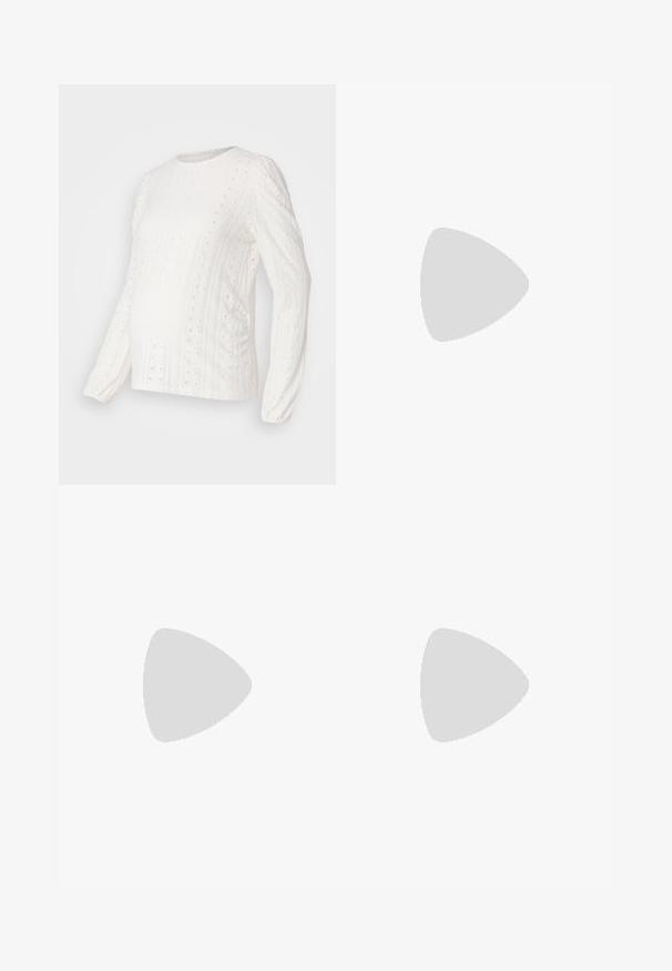 Balta ilgomis rankovėmis palaidinė su tekstūriniais raštais, akių detalėmis, guma apdorotais rankogaliais ir apvalia iškirpte, skirta nėštumo laikotarpiui.; Leopardo rašto kelnes, turinčios lygų paviršių, elastingą liemenį ir laisvą siluetą. Spalvos apima smėlio, rudos ir juodos.; Juodos kulkšnies botai, pagaminti iš blizgaus medžiagos, su kvadratine padu ir siauru kulnu, prieš blizgiai sidabrinį pūsto audinio foną.; Juodos akiniai nuo saulės su stačiakampiais rėmeliais, matinio paviršiaus, tamsiais objektyvais ir šiek tiek lenktomis rankenėlėmis. Diskretiška logotipo detalė ant vienos rankenėlės.; Sidabriniai lankelio formos auskarai su lygiu, blizgiu paviršiumi, išlenktos formos ir su užsegimu. Minimalistinio dizaino su moderniu apdaila.