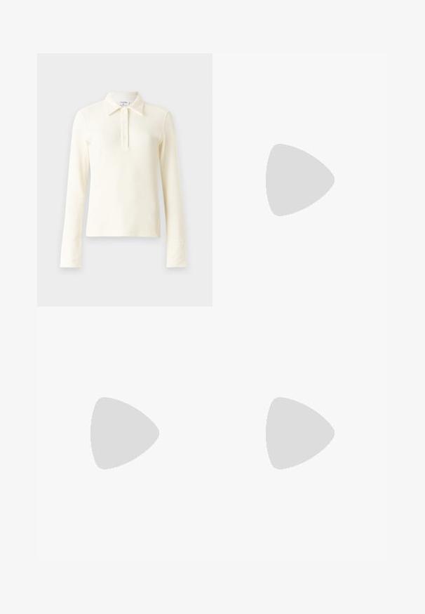 Maye polo shirt cu mânecă lungă, cu striații, de culoare crem, cu guler și placket cu trei nasturi. Prezintă manșete ajustate și un material moale, texturat.; Jeans bej cu picioare late, confecționați din denim, având talie înaltă, închidere cu nasture, bucle pentru curea și buzunare laterale. Textură netedă și croială lejeră.; Încălțăminte tip flip-flop neagră cu o talpă din cauciuc texturat, două bretele subțiri și un detaliu discret, embosat cu logo pe bretea.; Ochelari cu ramă din tartan, cu lentile ovale și un finisaj elegant, neted. Prezintă margini subțiri cu o curbură subtilă la tâmple. Lentile clare.