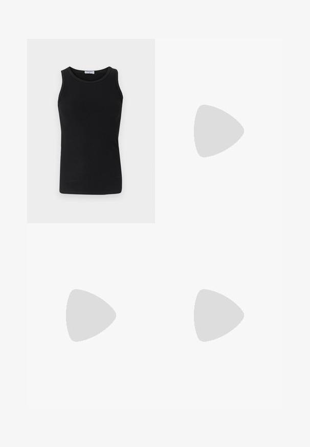 Filippa K TANK - Top - black; Norma Kamali PLEATED LONG SKIRT SLIT - Pliceret nederdel /Nederdele med folder - black; Stuart Weitzman EMILIA MARY JANE FLAT - Ballerinasko m/ rem - black; Sort læderhåndtaske med en struktureret design, sølv kædetræk og et fremtrædende metallic logo på fronten. Glat tekstur.