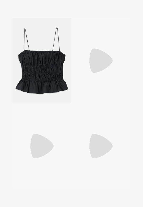 Top corto nero con arricciatura elastica su tutta la superficie, sottili spalline regolabili e orlo arricciato; realizzato in un tessuto liscio.; Mini gonna in pelle marrone con un design elegante, due tasche laterali con zip e cuciture a contrasto lungo i bordi.; Pantofole da balletto nere in pelle con punta arrotondata, texture liscia, dettagli di cucitura minimi e design con suola flessibile.; Borsa a mano in pelle nera con forma arcuata, caratterizzata da un design decorativo sulla parte anteriore, una maniglia corta e dettagli in metallo dorato.