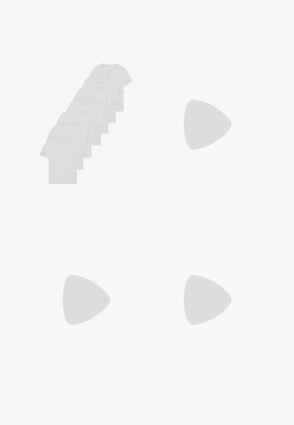 Valge puuvillane T-särk, lühikeste varrukatega, ümar neel, ühtlane tekstuur, reastatud kuhjale, kaeluses peene brändinguga.; Pruunid kohandatud püksid, millel on lame eesmine osa, voltide ja nööbiga sulgemine. Valmistatud siledast kangast, otse jala disainiga ja ilma nähtavate mustriteta.; Mustad tossud, mille pealseks on seemisnahk ja sünteetilised materjalid, kolme valge triibuga, tekstureeritud kummitald ja sinine logo silt keele peal.; Seitsme hõbesõrmuse komplekt, millel on erinevad kujundid, sealhulgas keerdunud, seotud ja graveeritud mustrid. Erinevad kujundid ja laius.