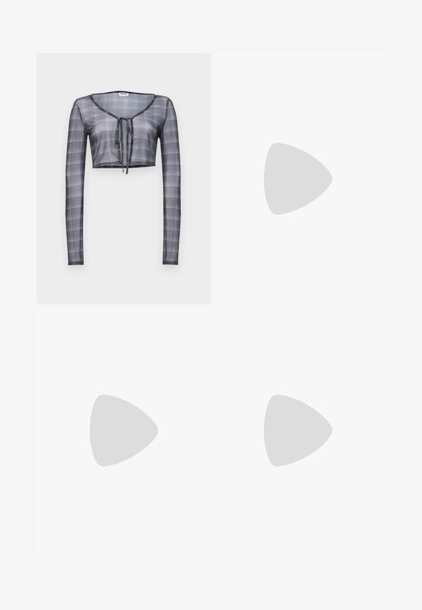 Haut à manches longues cropped en tissu gris transparent avec un motif à carreaux, présentant un décolleté en V et une fermeture à nouer à l'avant.; Jupe blanche à volants en tissu léger, dotée d'une taille élastique, de couches froncées et d'un design fluide qui descend jusqu'au milieu du mollet.; Bottes noires en cuir jusqu'à la cheville avec un bout arrondi, présentant un capuchon en métal, un tige inclinée et un talon empilé. Texture lisse et design minimal.; Lunettes de soleil rondes avec des verres foncés, fine monture en métal doré, embouts en plastique et plaquettes de nez ajustables. Design minimaliste avec un look classique.