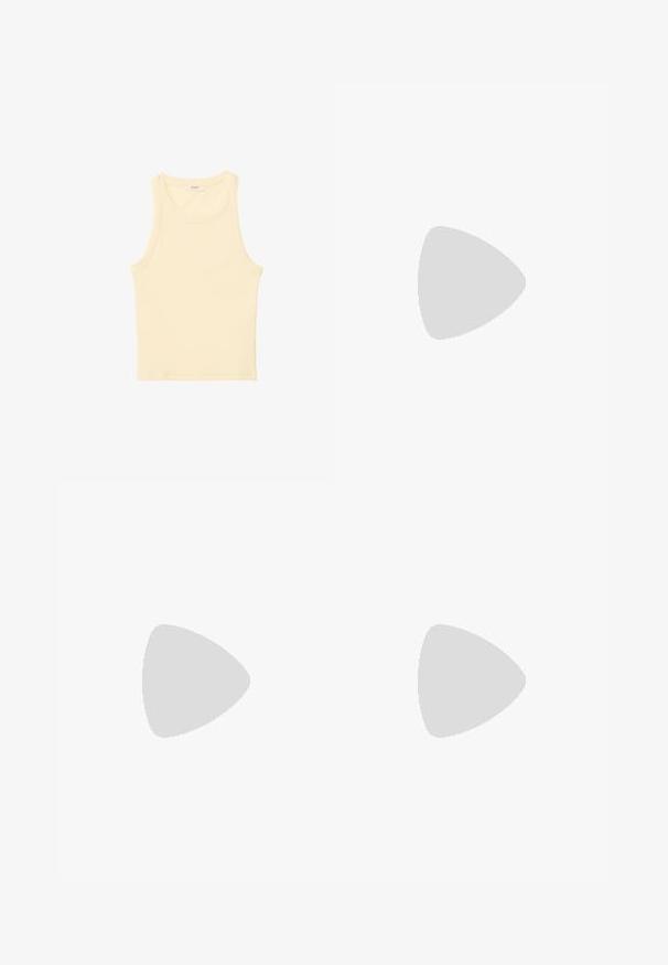 Jasnożółty, bezrękawnikowy top wykonany z prążkowanej tkaniny. Ma okrągły dekolt i prosty krój, bez widocznych wzorów czy zdobień.; Kolorowa spódnica midi w kratkę w pomarańczowe, żółte, zielone, fioletowe, czarne i beżowe kwadraty na zwiewnym materiale.; Przezroczysta sandał z obcasem, z przezroczystą cholewką, beżową wkładką i smukłym paskiem w okolicy kostki. Posiada spiczasty czubek i cienki wysoki obcas.; Torebka z zamszu w kształcie półksiężyca w odcieniu brązowym, z górnym zamkiem błyskawicznym, długim paskiem na ramię oraz metalowymi ćwiekami wzdłuż dolnej krawędzi.