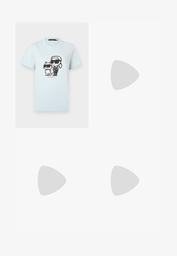 Ανοιχτό μπλε βαμβακερό μπλουζάκι με γραφικό σχέδιο ενός ατόμου και μιας γάτας με γυαλιά ηλίου. Από κάτω είναι τυπωμένο το κείμενο "KARL LAGERFELD" σε κόκκινο χρώμα.; Μαύρη φούστα μίντι από συνθετικό δέρμα με κουμπιά στο μπροστινό μέρος, ομαλή υφή και οριζόντια ραφή στη μέση.; Μαύρες δερμάτινες γόβες slingback με μυτερή μύτη, λεπτό τακούνι και διακοσμητική αγκράφα στο επάνω μέρος. Λείος υφής και κομψός σχεδιασμός.; Μαύρη και λευκή ριγέ τσάντα χειρός με δομημένο σχήμα, που διαθέτει επάνω λαβή, αποσπώμενη αλυσίδα και μεταλλικό λογότυπο.