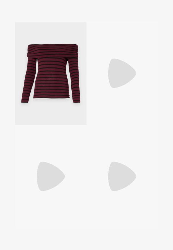 Burgundská off-shoulder blúzka s dlhým rukávom a čiernymi horizontálnymi prúžkami, s gumičkovým výstrihom a priliehavým strihom. Mäkká textúra tkaniny.; Čierne vysoké nohavice s gombíkom a zipsom, predné vrecká a rozšírené nohavice položené na bielom pozadí.; Vagabond ANSIE - Klasické lodičky na opätku - dark red; Čierna kožená kabelka s zaobleným tvarom, odnímateľným popruhom a zlatými doplnkami. Kabelka má klopu s detailom s prackou.