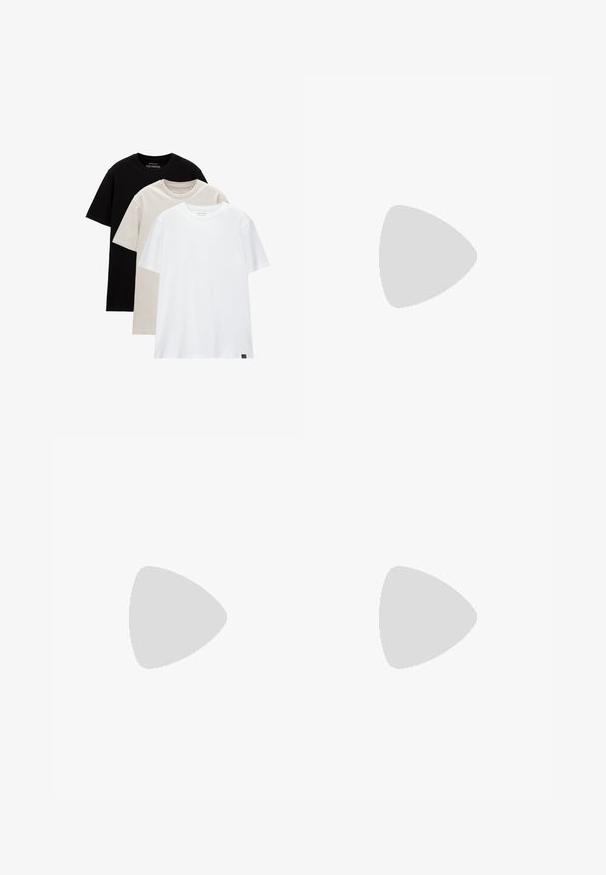 Tri kratak rukav T-shirt u crnoj, bež i bijeloj boji. Napravljen od mekanog pamuka, s okruglim izrezom i ravnim krojem koji minimalno označava brend.; Traper šorts u svijetloplavoj do srednje plavoj boji s izblijedjelim pranjem, s roliranim rubom, pet džepova i metalnim kopčanjem na struku.; Crne tenisice s teksturiranom gornjom površinom od kože s uzorkom krokodila, zaobljenim vrhom i kontrastnom bijelom gumenom potplatom s glatkom završnom obradom.; Pier One SET - Ručni sat - black/brown