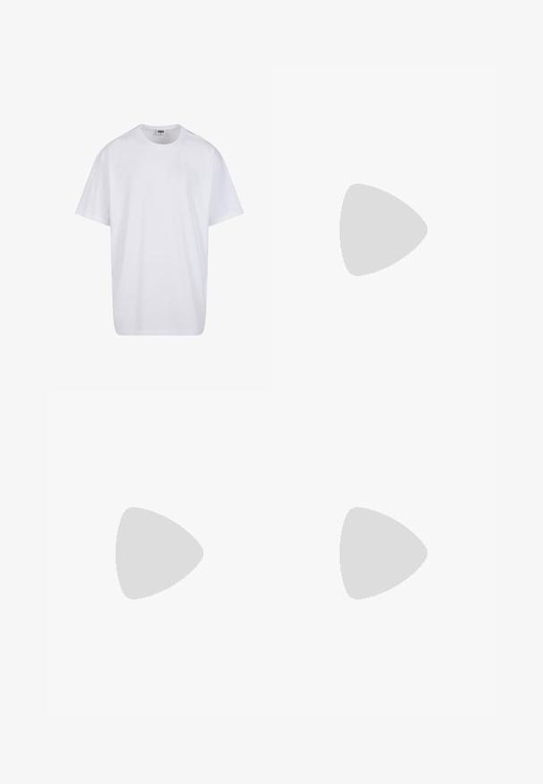 Vit bomull t-shirt med korta ärmar, rundad halsringning, avslappnad passform och utan synliga logotyper eller mönster. Slät textur och minimal design.; Svarta byxor med plisserad design framtill, tillverkade av slätt tyg. Har en knappstängning och bälteshällor; rak passform.; Vita lågtoppsneakers med ljusblå Nike-swoosh, ljusblå sula i accenter och vita snöre på en enkel neutral bakgrund.; Metallinramade solglasögon med ovala gröna linser. Tunn silvermetallram och svarta öronpluggar. Minimalistisk design, inga synliga logotyper.