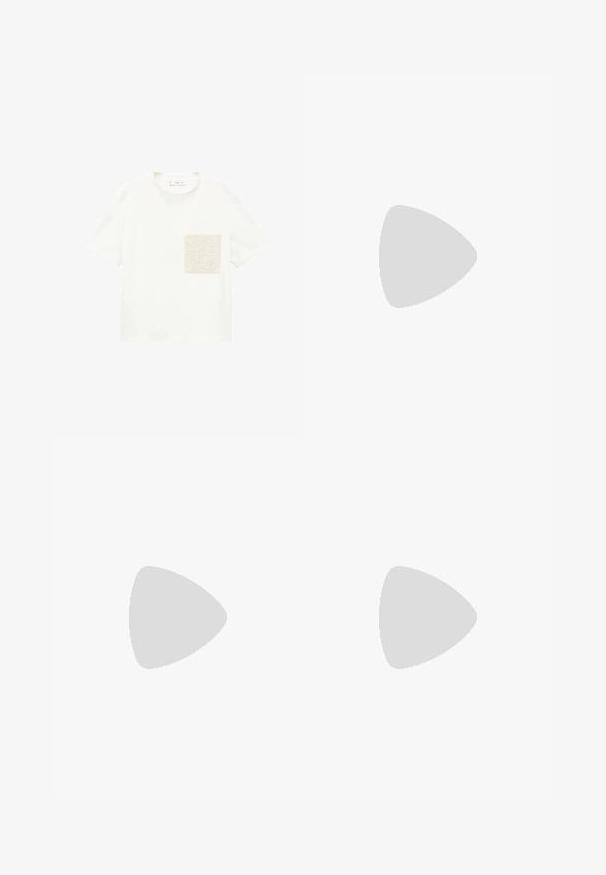 Mango DAISY - T-shirt con stampa - white; Gonna in satin azzurro chiaro, lunga fino al pavimento, con vita aderente e un leggero svaso in basso su sfondo bianco.; Sandal con zeppa kitten nera in pelle, con sottili cinturini, fibbia dorata e una minimalista fascetta per le dita su sfondo bianco.; Borsa a mano in pelle nera con una texture liscia, forma arrotondata, dettagli in hardware dorato e doppi manici. Presenta un lucchetto decorativo sul lato.