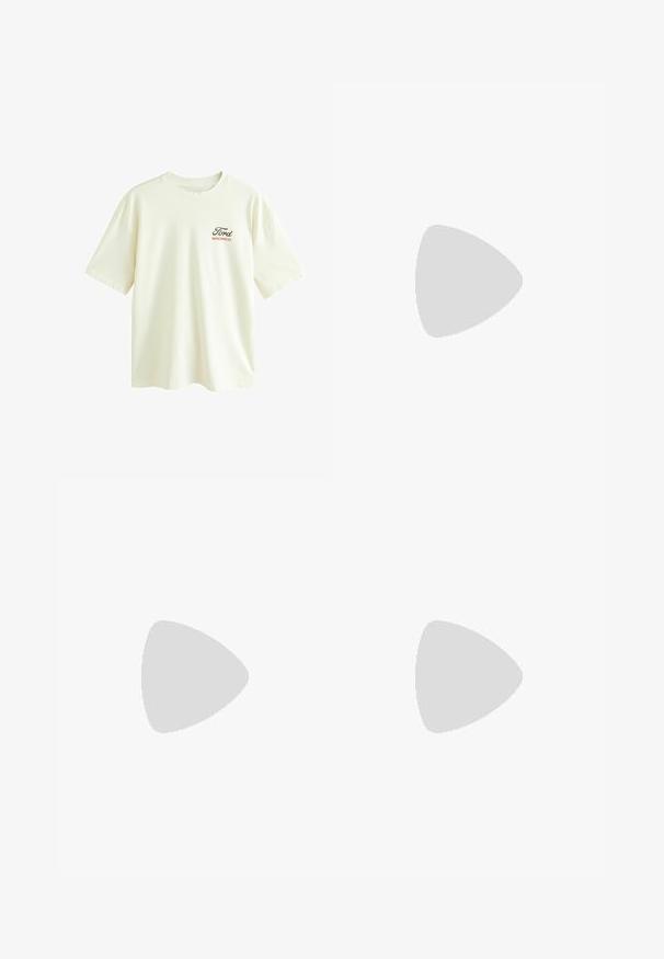 Tricou din bumbac de culoare crem, cu mâneci scurte. Prezintă un logo negru "Ford" și textul portocaliu "Bronco" în zona stângă a pieptului. Croială clasică.; Shorts verzi deschisi, confecționați dintr-un material moale, având o talie elastică cu șnur, buzunare laterale și o croială lejeră.; Loafers bej cu un vârf ascuțit, dintr-un material neted, cu o bandă peste vamp și o talpă joasă maro. Design simplu cu accente minime.; Ochelari de soare negri cu o formă rectangulară, lentile întunecate, accente argintii la tâmple și un finisaj mat pe cadru.; Mănuși din piele maro cu o finisare netedă, prezentând o palmă moale din suede și un detaliu strâns la încheietură pentru un plus de confort și potrivire.