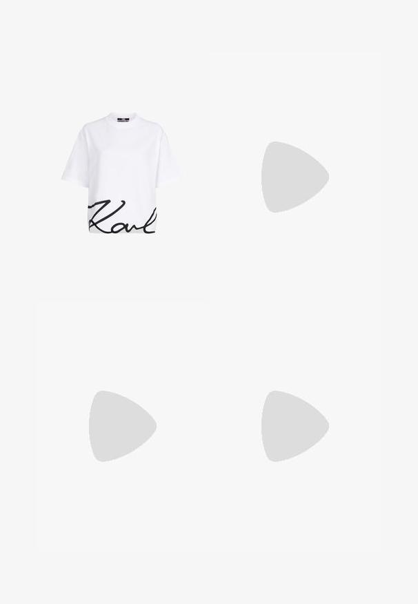 Camiseta blanca de algodón con un logotipo en cursiva negra en el frente. Manga corta y corte relajado con un escote redondo.; Falda acampanada en tejido ligero con atrevidos patrones florales rojos sobre un fondo crema, con una cinturilla fruncida para mayor comodidad.; Zapato de tacón alto de charol negro, diseño de punta afilada, silueta elegante y tacón delgado tipo stiletto, con un acabado suave y brillante.; Bolso de mano de cuero rojo con una forma delgada y redondeada. Cuenta con una única correa ajustable y una textura suave con detalles de costura sutiles.