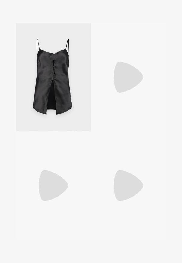 Must musträtik, millel on õhukesed rihmad, nuppudega esiosa ja lõhiku äär, et lisada detaile. Sujuv tekstuur ja minimalistlik disain.; Holzweiler CARO SKIRT - Miniseelik - black; Mustad mustaga kõrge kontsaga king, millel on läikiv viimistlus, terav nina, pahkluuring ja skulptuurne stiletto konts. Sile tekstuur ja stiilne disain.; Rabanne XL LINK DOUBLE HOOP EARRING - Kõrvarõngad - silver-coloured