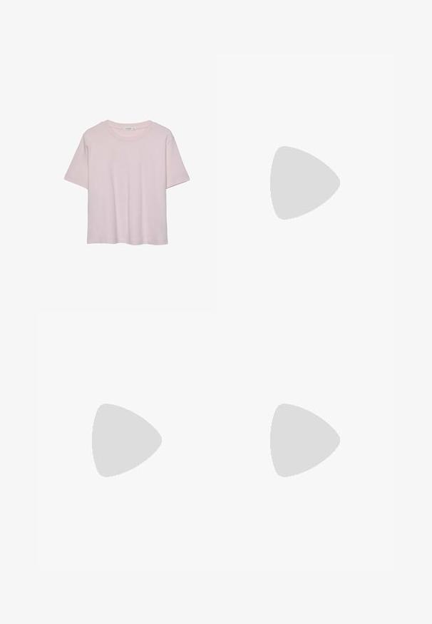 Lyserød kortærmet t-shirt med rund halsudskæring, lavet af blødt stof, med en afslappet pasform og lige kant.; Next TEXTURED STRIPE TIE WAIST   REGULAR FIT - Shorts - pink; Hvide højhælede sandaler med en kraftig hæl, der har et stropdesign og ankelbinding. Glat tekstur med en platform foran for ekstra højde.; Beige håndtaske lavet af blødt materiale med et slouchy design, stikninger og to skulderremme. Velegnet til daglig brug.