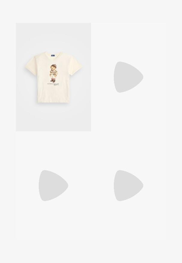 Kermaru lyhythihainen T-paita, jossa on kuva karhusta talvivaatteissa, ruskeilla yksityiskohdilla ja teksti "POLO BEAR by RALPH LAUREN."; Polo Ralph Lauren HEMP WIDE LEG PANT - Housut - nevis; Sandaali kanga-ali kupa mawe ya rangi beige, yenye muundo wa kipande kilichokatwa, kisigino cha sentimita 5, na uso laini. Inaburudisha na mguu mweusi.; Valkoinen nahkalaukku tekstuuripinnalla, jossa on kultaketjuolkaimet ja mustia yksityiskohtia. Mukana etutasku ja vetoketjusulku.