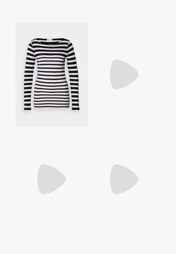 Langärmliges T-Shirt mit schwarz-weißen Streifen und weitem Ausschnitt. Hergestellt aus weichem Material, mit gleichmäßigen horizontalen Streifen.; Dunkelblaue ausgestellte Jeans aus Denim, mit hohem Bund, goldenen Nähakzenten und zwei Fronttaschen mit Knopfverschluss.; Weiße hochwertige Leinensneaker mit schwarzer Gummisohle, vorderem Gummizehenschutz und sechs Ösen für Schnürsenkel, die ein sauberes, minimalistisches Design aufweisen.; Silberne Creolen mit einer glatten, polierten Oberfläche. Runder Form und sicherem Klickverschluss. Leichtes Design, geeignet für den täglichen Gebrauch.
