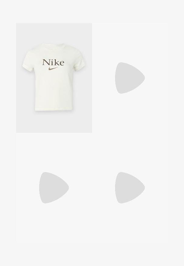 T-shirt court à manches courtes blanc avec le texte "Nike" en marron et un logo de swoosh Nike en imprimé léopard sur la poitrine.; Shorts de sport taille haute d'une couleur vert atténué. Fabriqués en matériau lisse et extensible avec des coutures plates et un accent de logo réfléchissant.; Baskets blanches en matériaux synthétiques et en maille. Présentent un design texturé, un col rembourré et des accents géométriques sur le talon.; Sac fourre-tout gris avec des poignées renforcées, poche zippée à l'avant et logo Swoosh Nike blanc. Fabriqué en tissu durable avec une texture lisse.