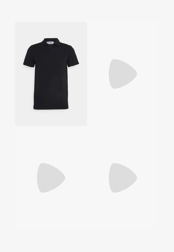 Camisa polo negra de manga corta con un cuello clásico, fabricada en un tejido suave. Presenta una etiqueta con el nombre de la marca 'Filippa K' en el escote.; Pantalones de pierna ancha negros hechos de un tejido ligero. Cintura elástica con cordón. Presenta aberturas laterales cerca del dobladillo para facilitar el movimiento.; Zapatilla blanca de cuero con una superficie suave, punta redonda y diseño minimalista. Presenta acentos en beige en el talón y una suela de goma.; Gafas de sol redondas negras con lentes oscuros y brazos metálicos delgados. Incluye puntas de varilla transparentes y acentos plateados en la bisagra. Diseño minimalista.