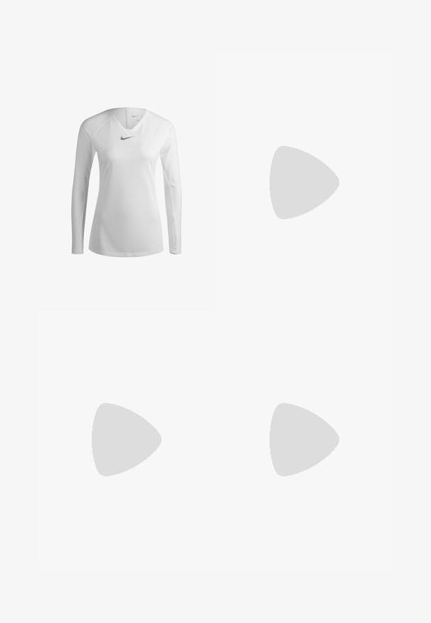 Langärmliges, weißes Sporthemd mit V-Ausschnitt, aus glattem Stoff, mit kleinem grauen Nike-Logo auf der Brust.; Marineblaue Jogginghose aus glänzendem, leichtem Material, mit blauen Seitenstreifen und elastischen Bündchen an den Knöcheln und am Bund.; Weiße Sportschuhe mit einem strukturierten Mesh-Obermaterial, gepolsterter Sohle und dezenten grauen Akzenten. Enthält Branding und eine Schlaufe an der Ferse für einfaches Anziehen.; Weiße rechteckige Oakley-Sonnenbrille mit dunklen Gläsern, die auf einer weißen Oberfläche liegt, das Logo ist an der Seite sichtbar.; Schwarzer Rucksack mit einem Reißverschluss-Hauptfach, elastischem Bungee-Kordeldesign, gepolsterten Trägern und einem Logo auf der Vorderseite; aus strapazierfähigem Stoff.