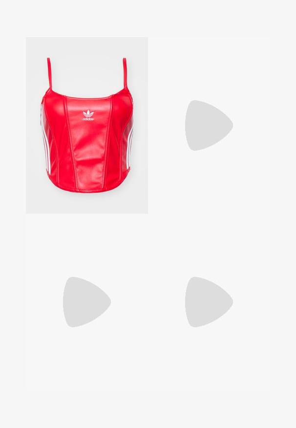 adidas Originals CORSET - Top - better scarlet; adidas Originals ADICOLOR 3-STRIPES MINI - Mini skirts  - black/white; Dr. Martens JADON - Snørestøvletter - Black; Solsikker med en slank, sølvmetalramme, gråtonede linser og et aerodynamisk design med spidse kanter og tynde arme.; Guldfarvede hoops øreringe, tynde og runde i formen, med en glat metallisk finish uden udsmykninger eller mønstre.