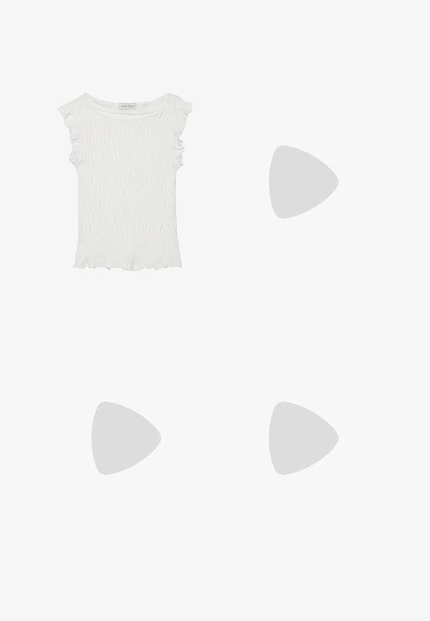 Haut court à manches courtes en tissu smocké avec bords volantés, un col décontracté et une finition texturée sur l'ensemble.; Jupe en coton gris foncé avec un design à volants et des accents floraux brodés en rouge, bleu et jaune sur l'ourlet. Taille élastique.; Ballerines à talon slingback en vernis bordeaux avec un bout pointu, une découpe transparente et une semelle plate noire. Texture lisse, design minimaliste.; Boucles d'oreilles en or en forme de cerceau avec une texture et une forme irrégulière. Présentent une fermeture sans couture et une finition polie, soulignant un design moderne.