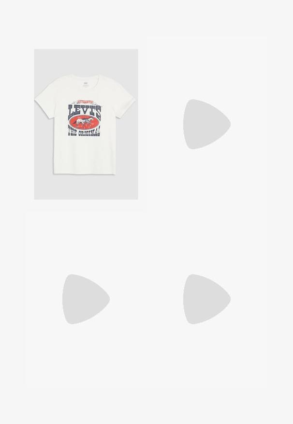 T-shirt en coton blanc avec un grand imprimé graphique rouge et marine représentant un cheval et le texte « LEVI'S THE ORIGINAL » en lettres grasses.; Jupe maxi blanche à volants fabriquée en tissu léger. Elle dispose d'une taille élastique avec un cordon de serrage à nouer. Texture lisse, design simple.; Bateau en cuir brun avec une conception à lacets basse, œillets en métal et semelle en caoutchouc texturée, présentation de coutures à l'avant.; Sac tote en cuir marron au design spacieux. Présente une texture lisse et un logo doré subtil. Associé avec un pull en tricot crème.