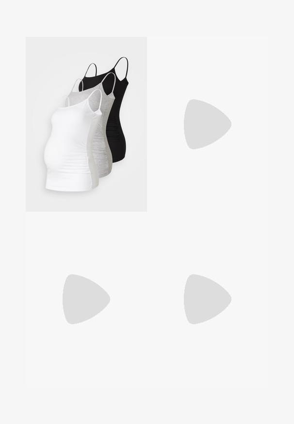 Trois débardeurs de maternité en blanc, gris et noir. Tissu extensible avec des bretelles spaghetti réglables et des coutures latérales froncées pour plus de confort.; Robe midi noire et blanche à rayures avec texture côtelée, silhouette ajustée et encolure arrondie. La vue de côté met efficacement en valeur le design.; Sneakers blanches avec une tige synthétique lisse, un avant perforé, des lacets plats et une semelle texturée, présentées sur une surface en bois.; Sac à main noir à la forme structurée, texture lisse et fermoir métallique. Associé à un pantalon noir ample et des sandales ouvertes sur un sol en bois.