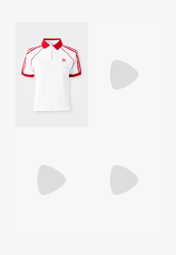 Biely polo tričko s červeným golierom a červenými trojpruhmi na pleciach. Má gombíkovú légou a malé červené logo na hrudi.; Biela plisovaná mini sukňa s hladkým povrchom, elastickým pásom a rozšíreným strihom, s vertikálnymi švami pre dodatočnú štruktúru.; Hnedá semišová obuv na slip-on s červeným a krémovým vzorovaným lemovaním, textúrovanou podrážkou a logom UGG na boku. Obsahuje mierne zvýšenú platformu.; Červená tkaná kabelka s rounded hornou rúčkou a zipsovým uzáverom, so štruktúrovaným, preplietaným vzorom na mäkkom, flexibilnom materiáli.