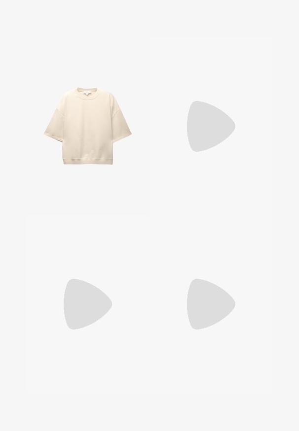 T-shirt oversize crème, fabriqué en coton doux. Doté d'un col rond, de manches courtes tombantes et d'une coupe ample. Design minimaliste.; Ensemble de loungewear fluide avec une base crème et des tourbillons abstraits bleus, fabriqué en tissu doux, avec une coupe ample et des jambes larges.; Tong sandale en caoutchouc noir avec une bride en T texturée et une semelle plate simple, montrée de côté sur un fond clair.; Lunettes de soleil noires surdimensionnées avec des verres ovoïdes, monture en plastique lisse et accents dorés sur les tempes. Les verres sombres offrent une protection contre le soleil.
