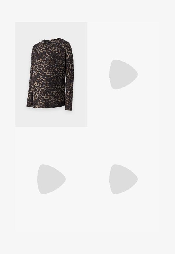 Camisola de manga longa com padrão de leopardo, apresentando um decote redondo e um tecido suave. As cores principais são preto e castanho, com realces em bege claro.; Leggings de maternidade pretos com um padrão de diamante texturizado, faixa larga para suporte e design de fundo alargado.; Sapatilha branca com um cabedal sintético liso, caixa dos dedos perfurada, atacadores planos e uma sola texturizada, exposta sobre uma superfície de madeira.; Sacola Tote de couro castanho com alças duplas, apresenta costura em contraste e um design espaçoso, adequada para o uso diário.