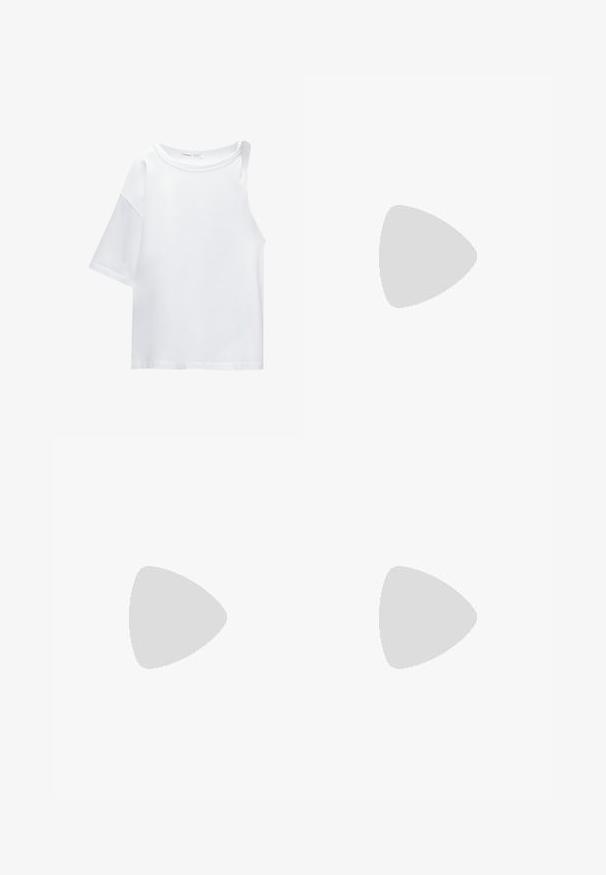 T-shirt blanc à manches courtes en tissu doux, avec une coupe décontractée, présentant un col asymétrique et un détail de découpe sur une épaule.; Vero Moda Tall VMBECCA BERMUDA - Short - black; Sandales en plastique noires avec une sangle supérieure lisse et une semelle plateforme texturée. Design minimaliste avec une silhouette discrète.; Still Nordic STILLBASIC SHOPPER - Cabas - black