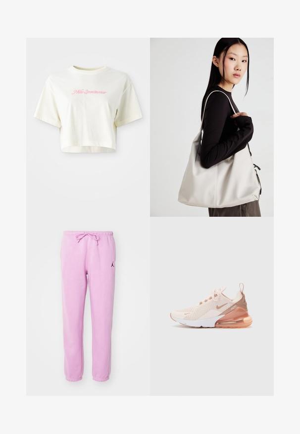Beskåret kremfarget t-skjorte laget av bomull. Har en rosa brodert logo med teksten "Nike Sportswear." Korte ermer og rund hals.; Lys rosa joggebukser laget av mykt stoff, med elastisk midjebånd og snor, samt en liten svart logo på venstre lår.; Lys rosa treningssko med strukturert overdel, mesh-paneler og en synlig luftduksjon i sålen. Hvit og ferskenfarge aksenter.; Beige håndveske laget av mykt materiale, med en slapp design, sydd detaljer og to skulderstropper. Passer for daglig bruk.