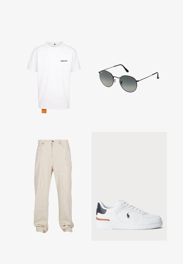 Witte katoenen t-shirt met korte mouwen, ronde hals, zwart geprint logo op de borst en een oranje stoffen label aan de onderzoom.; Beige katoenen cargobroek met meerdere zakken, rauwe stiksels, een losse pasvorm en opgerolde boorden. Getextureerde stof met zichtbare naden.; Witte sneakers met een bovenwerk van gestructureerd leer, marineblauw accent op de hiel, perforatie op de neus en oranje detail op de tussenzool. Kenmerkt een logo op de zijkant.; Zwarte metalen zonnebril met ronde gradient lenzen, voorzien van dunne pootjes en transparante neuspads voor een comfortabele pasvorm.