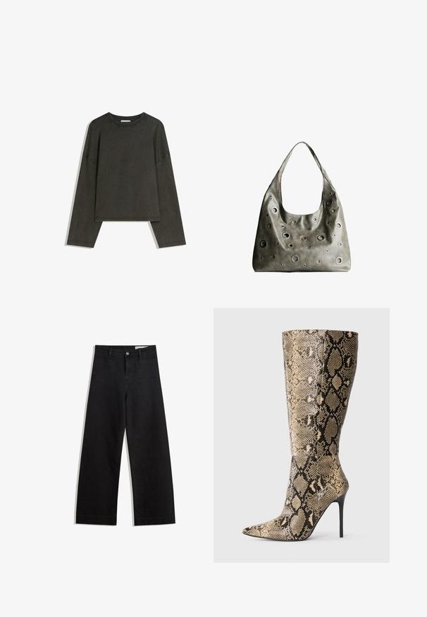 Ciemnoszara bluzka z długim rękawem wykonana z mieszanki bawełny. Prosty krój z okrągłym dekoltem i opuszczonymi ramionami, z widocznymi szwami.; Czarne dżinsowe spodnie o szerokich nogawkach i wysokim stanie, z przednimi i tylnymi kieszeniami, przeszyciami oraz zapięciem na guziki. Gładka struktura.; Botki na obcasie w kształcie stiletto do kolan, z ostrym noskiem i wzorem w beżowo-czarnego węża, zaprezentowane z boku na jednolitym tle.; Oliwkowa skórzana torebka o luźnym fasonie, z różnej wielkości okrągłymi wycięciami i akcentami w ciemniejszych i jaśniejszych odcieniach.