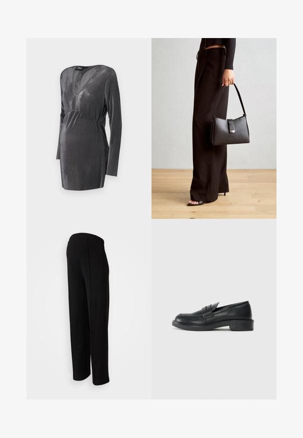 Zwart en zilver gestreepte zwangerschapsjurk met een V-hals, lange mouwen en een empire taille, ontworpen voor comfort en stijl tijdens de zwangerschap.; Zwarte, high-waisted broek met een rechte fit, gekenmerkt door een gladde textuur en zonder zichtbare sluitingen, benadrukt door detailering in de zijnaad.; Zwarte leren instappers met een ronde punt, gestikte details en een kleine hak. Soepele textuur en een flexibele rubberen zool.; Zwarte handtas met gestructureerde vorm, gladde textuur en een metalen sluiting. Gecombineerd met brede zwarte broeken en sandalen met open teen op een houten vloer.