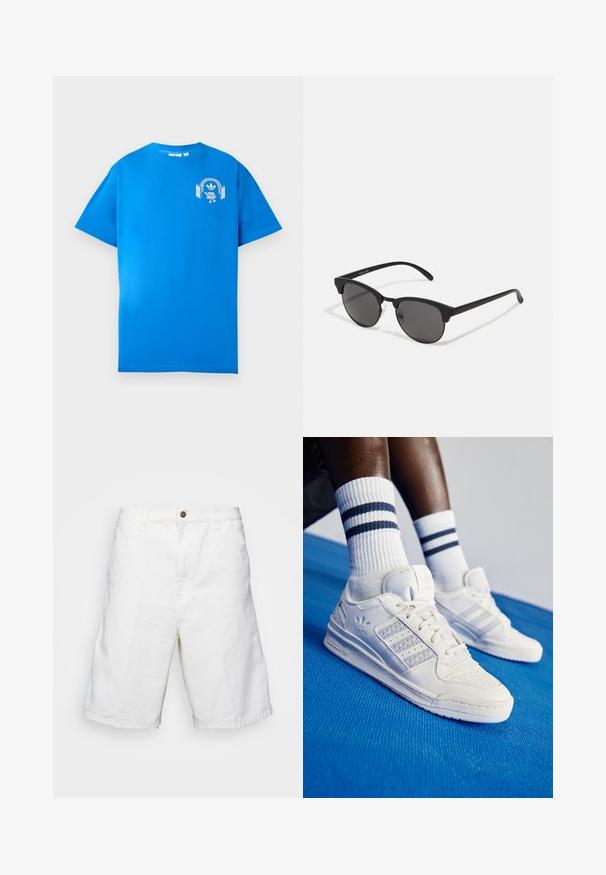 Camiseta de algodón azul con mangas cortas. Presenta un diseño gráfico blanco en la parte frontal, que muestra un personaje con auriculares y un arco.; Pantalones cortos de algodón blancos con corte recto, que cuentan con cierre de botón y pasadores para cinturón, textura suave y diseño a la altura de la rodilla.; Zapatillas de cuero blancas con acentos perforados, tres franjas metálicas y un panel lateral texturizado. Llevadas con calcetines blancos con rayas azules.; Gafas de sol negras con lentes redondos, acabado mate y una distintiva forma de ojo de gato. Patillas delgadas con un sutil branding en la patilla izquierda.