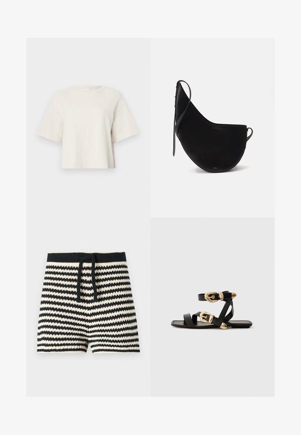 Cremfarbener, gekürzter T-Shirt aus Rippstoff, mit rundem Ausschnitt und kurzen Ärmeln in lockerer Passform.; CLOSED Shorts - black; Schwarze Ledersandalen mit goldenen Schnallenakzenten, die mehrere Riemen und ein flaches Sohlendesign für das Tragen mit offenen Zehen bieten.; Schwarze Ledertasche in geschwungener Mondform, mit einem schlanken Trageriemen und dezentem goldenen Branding auf der Vorderseite. Glatte Textur mit minimalem Metalleinsatz.