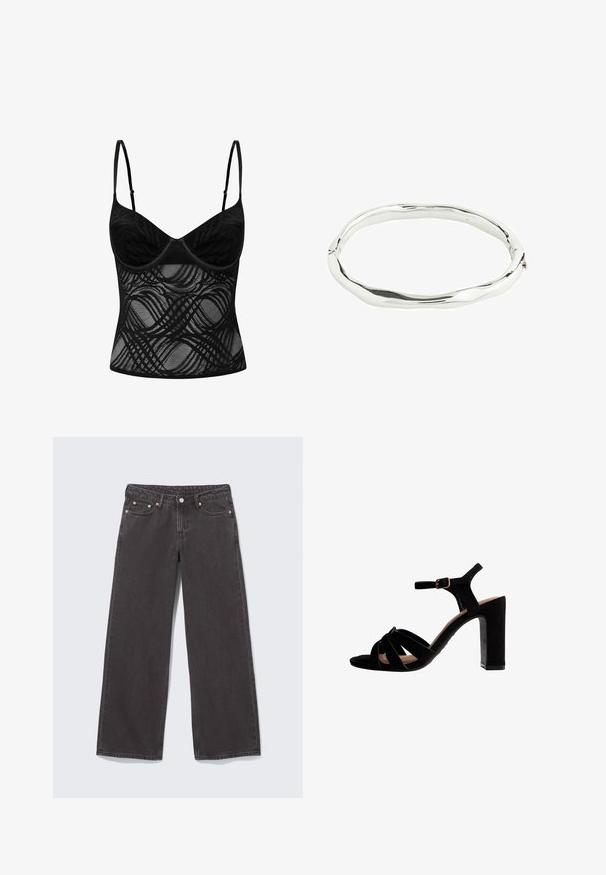Czarny koronkowy biustonosz typu bralette z drucikami, regulowanymi ramiączkami oraz przezroczystą tkaniną z falistymi detalami.; Czarne dżinsy z szerokimi nogawkami, miedzianymi nitami, pięcioma kieszeniami i zapięciem na guzik. Miękka, solidna tekstura, prosty krój od talii do nogawek.; Czarne sandały na wysokim obcasie z paskowym wzorem, zapięciem w kostce na klamrę i kwadratowym obcasem. Wykonane w strukturze przypominającej zamsz.; Srebrna metalowa bransoletka o falistym, nieregularnym wzorze. Gładka powierzchnia z wypolerowanym wykończeniem, odbijająca światło. O okrągłym kształcie, bez wyraźnych akcentów.
