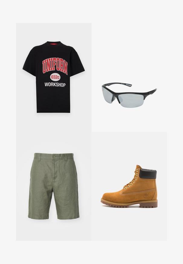 Schwarzes Baumwoll-T-Shirt mit auffälligen weißen und roten Grafiken, die in einem auffälligen Design "UNIFORM 032c WORKSHOP" lesen. Kurze Ärmel, Rundhalsausschnitt.; NN.07 CROWN - Shorts - khaki; Beige Wildleder-Ankle-Boot mit schwarzem gepolstertem Kragen, goldenen Metallösen, weißen Nähdetalben und einer robusten Gummisohle mit ausgeprägtem Profil.; Schwarze Kunststoff-Sportsonnenbrille mit grauen Gläsern, aerodynamisches Design, geschwungene Form und strukturierten Bügeln für verbesserten Halt.