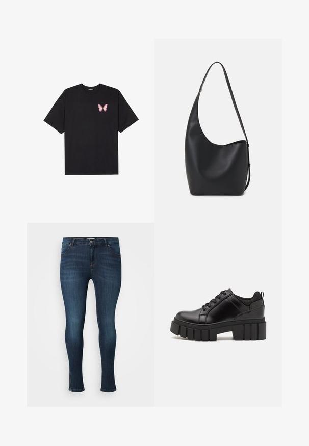 Fekete pamut póló rövid ujjakkal, bal mellkason egy kis rózsaszín pillangó grafikával. Kerek nyakú kialakítás, laza fazonnal.; Sötétkék, skinny farmernadrág elülső gombbal, cipzárral, öt zsebbel és enyhe kopással a combokon és a térdeken fehér háttér előtt.; Fekete bőr platform cipők vaskos blokk sarkakkal, kerek orral és hagyományos fűzős kialakítással. Simára csiszolt felület és minimális részletezés jellemzi.; Fekete bőr hobo táska sima textúrával, ívelt formával és egyetlen állítható pánttal; széles nyílás található a tetején.